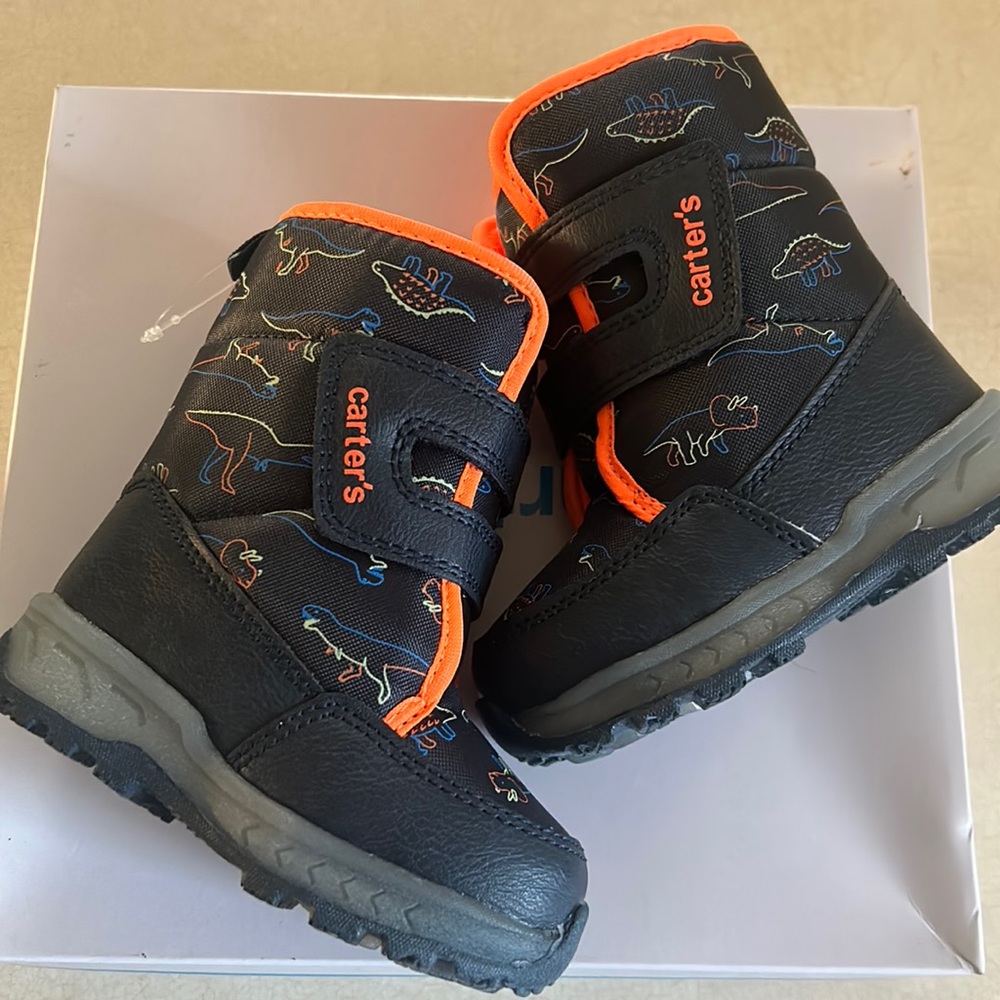 Toddler snow boots NEW light up